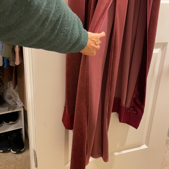 FN Rich Taste Velvet Marsala Duster+Gown Set S NWT - Picture 9 of 10